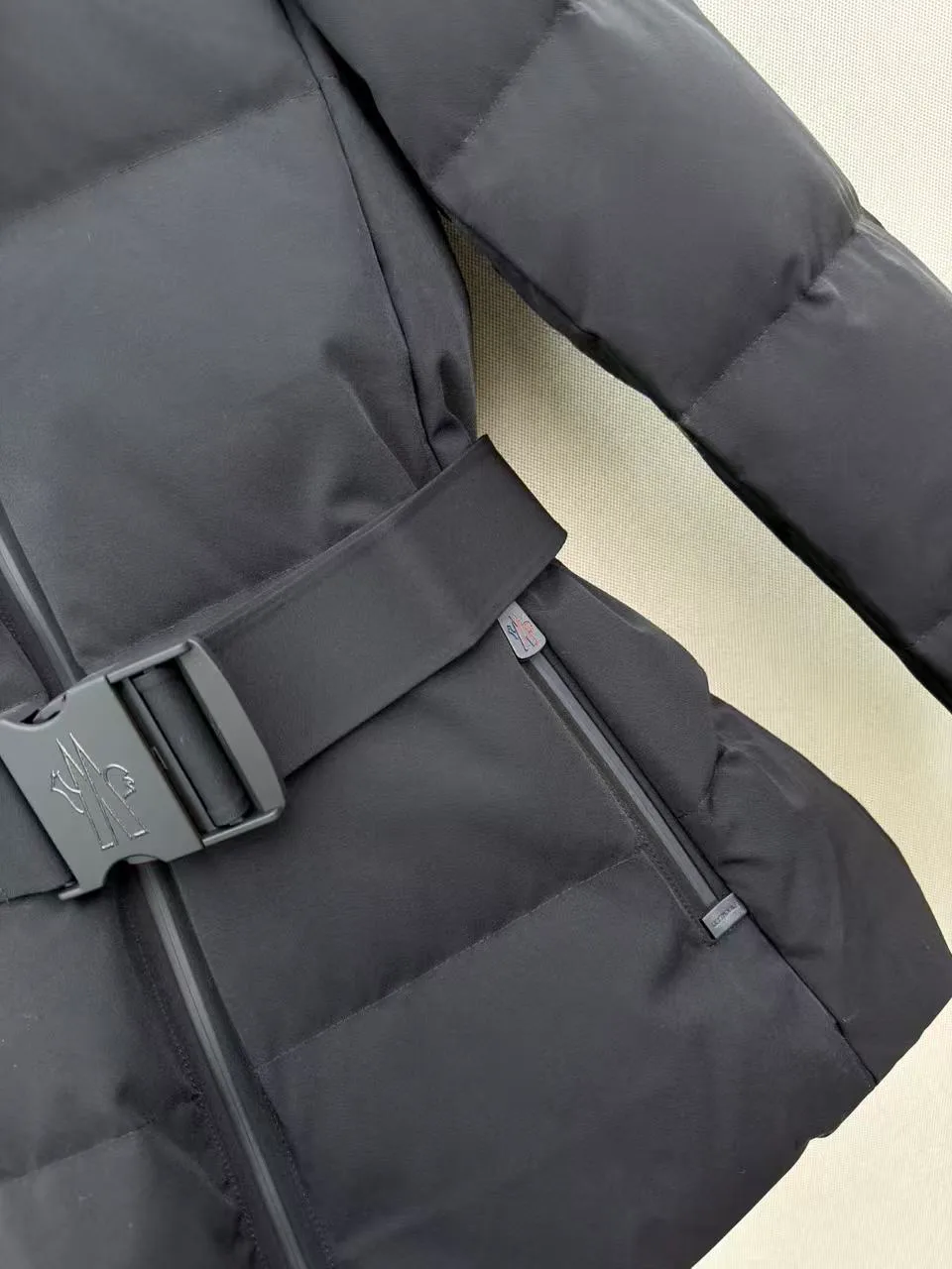 Куртки И Пуховики Женские Moncler 19247634