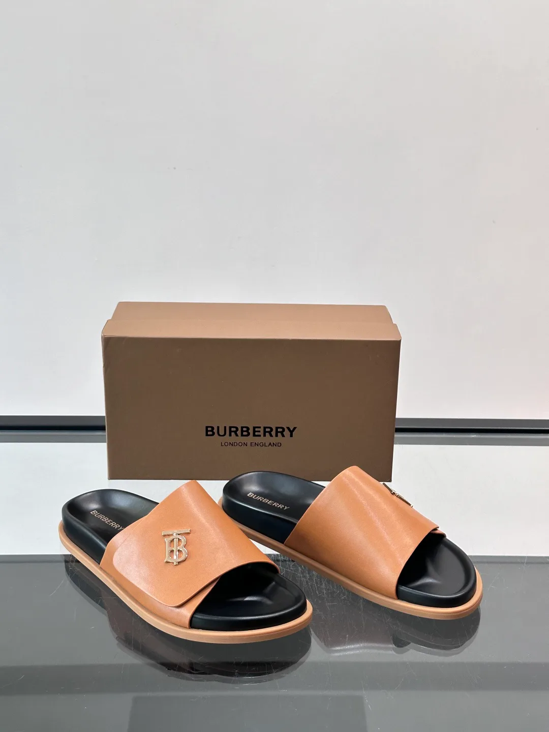 Сандалии Мужские Burberry 13452916