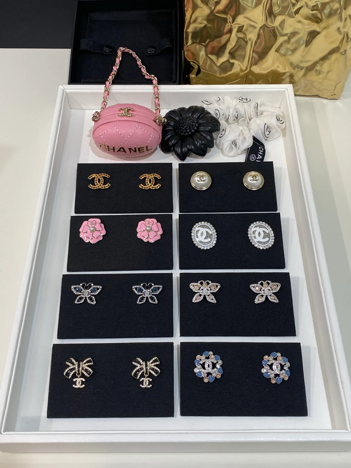 Бижутерия Chanel 18122406
