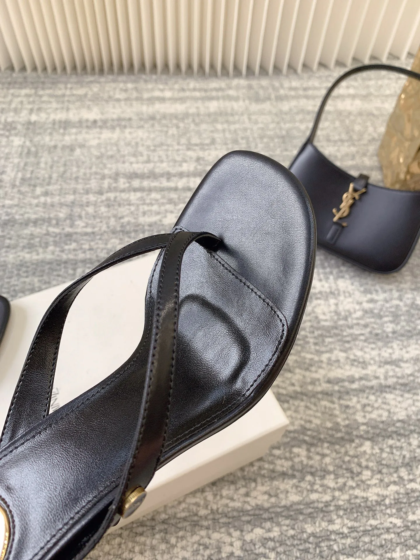 Босоножки Женские Saint Laurent 13229112