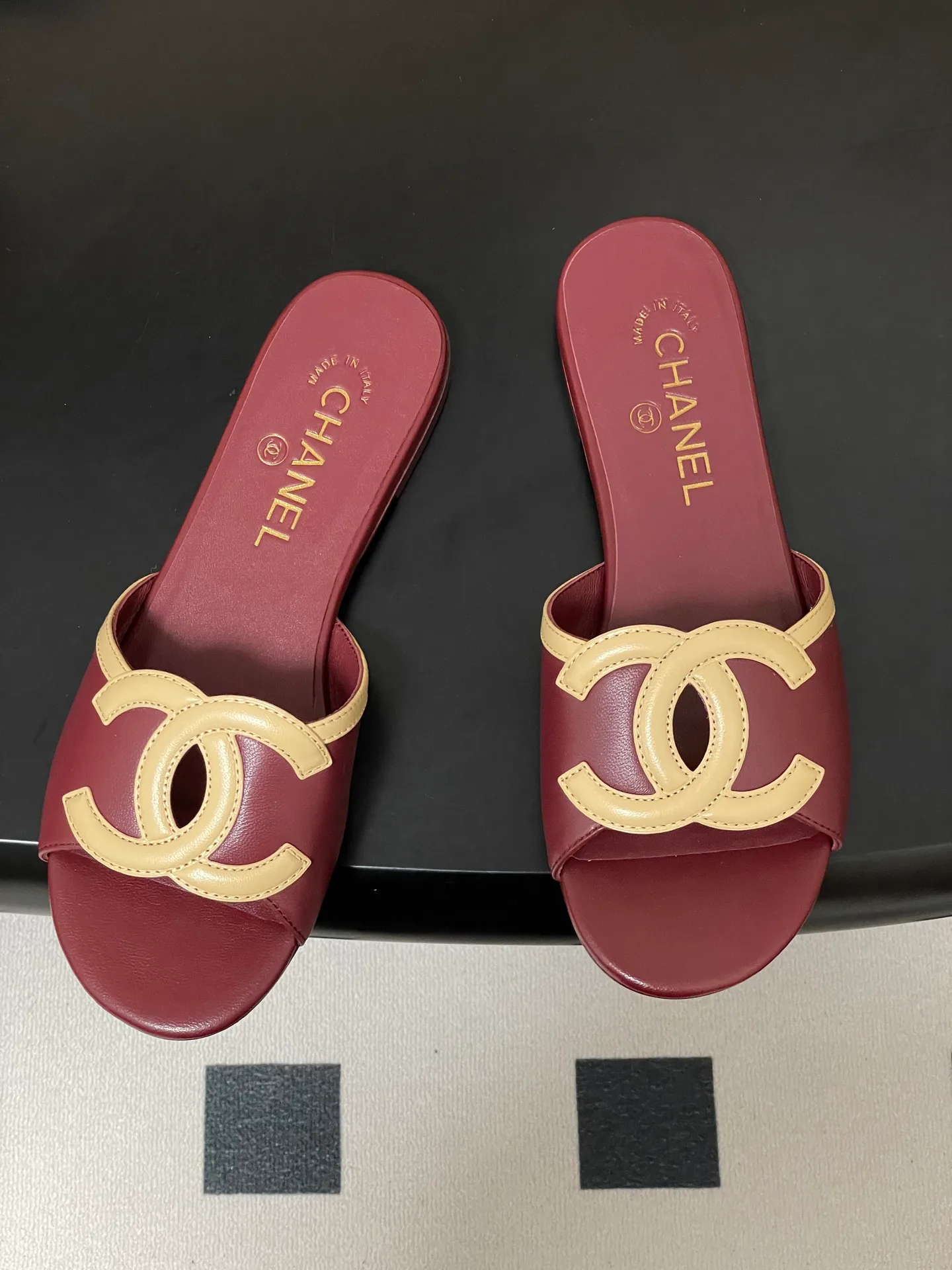 Шлепанцы Женские Chanel 11627614