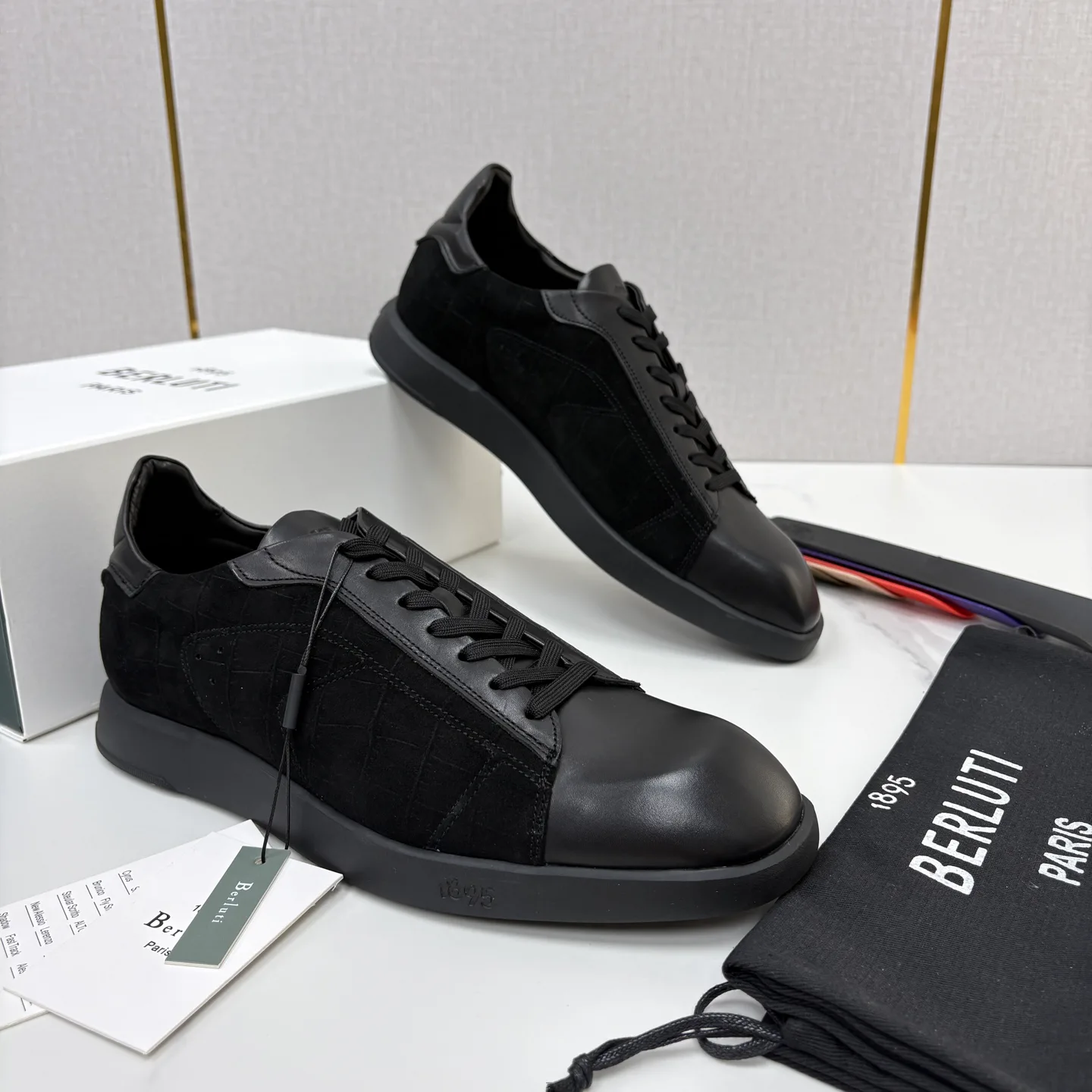Кроссовки Мужские Berluti 17579135