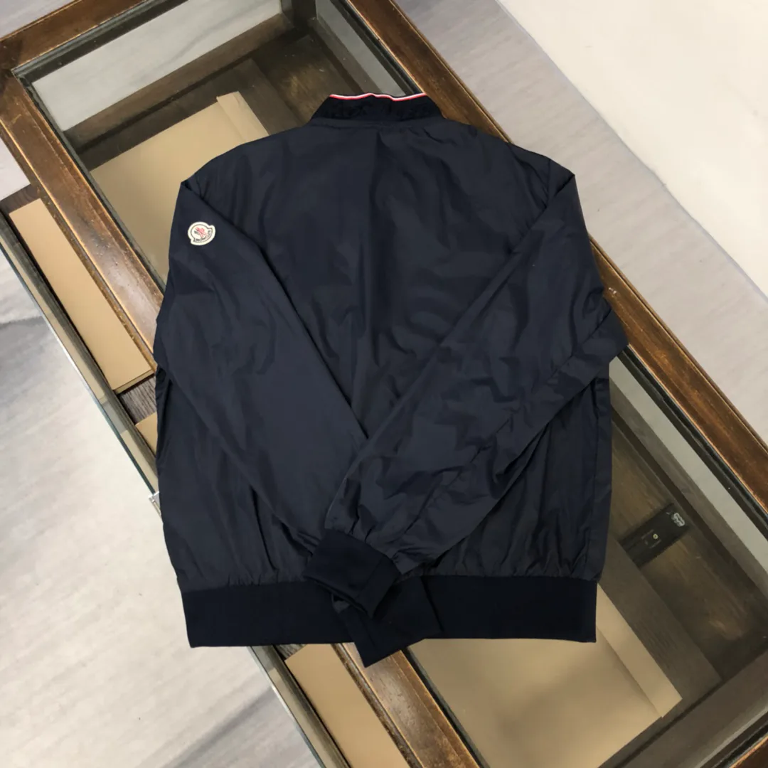 Куртки И Пуховики Женские Moncler 9906953