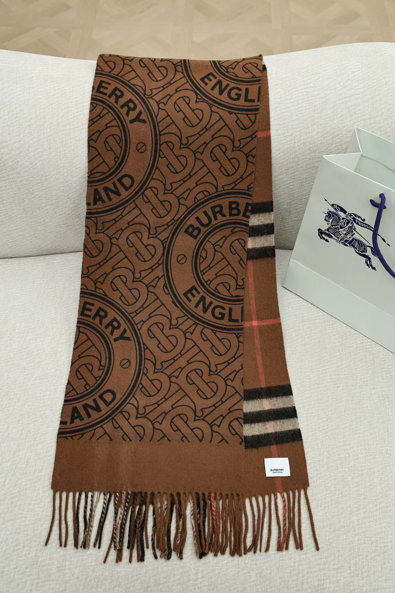 Шарфы Burberry 338231