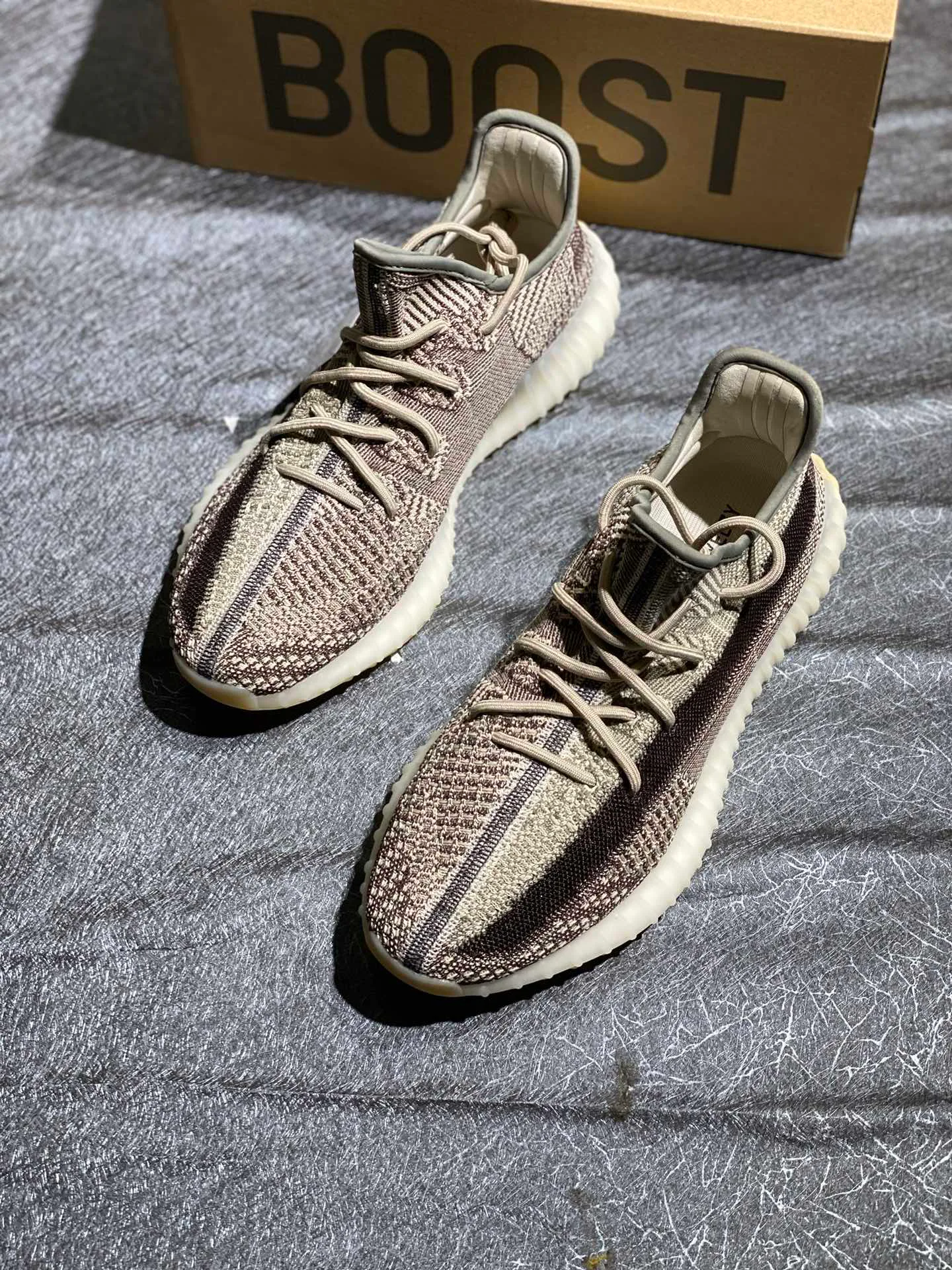 Кроссовки Мужские Yeezy 17326253