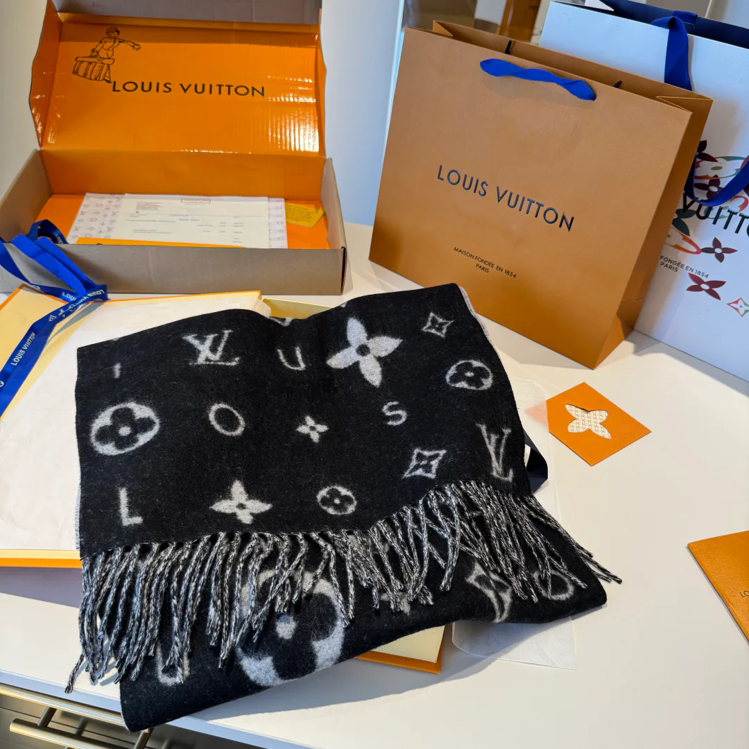 Шарфы Louis Vuitton 497639