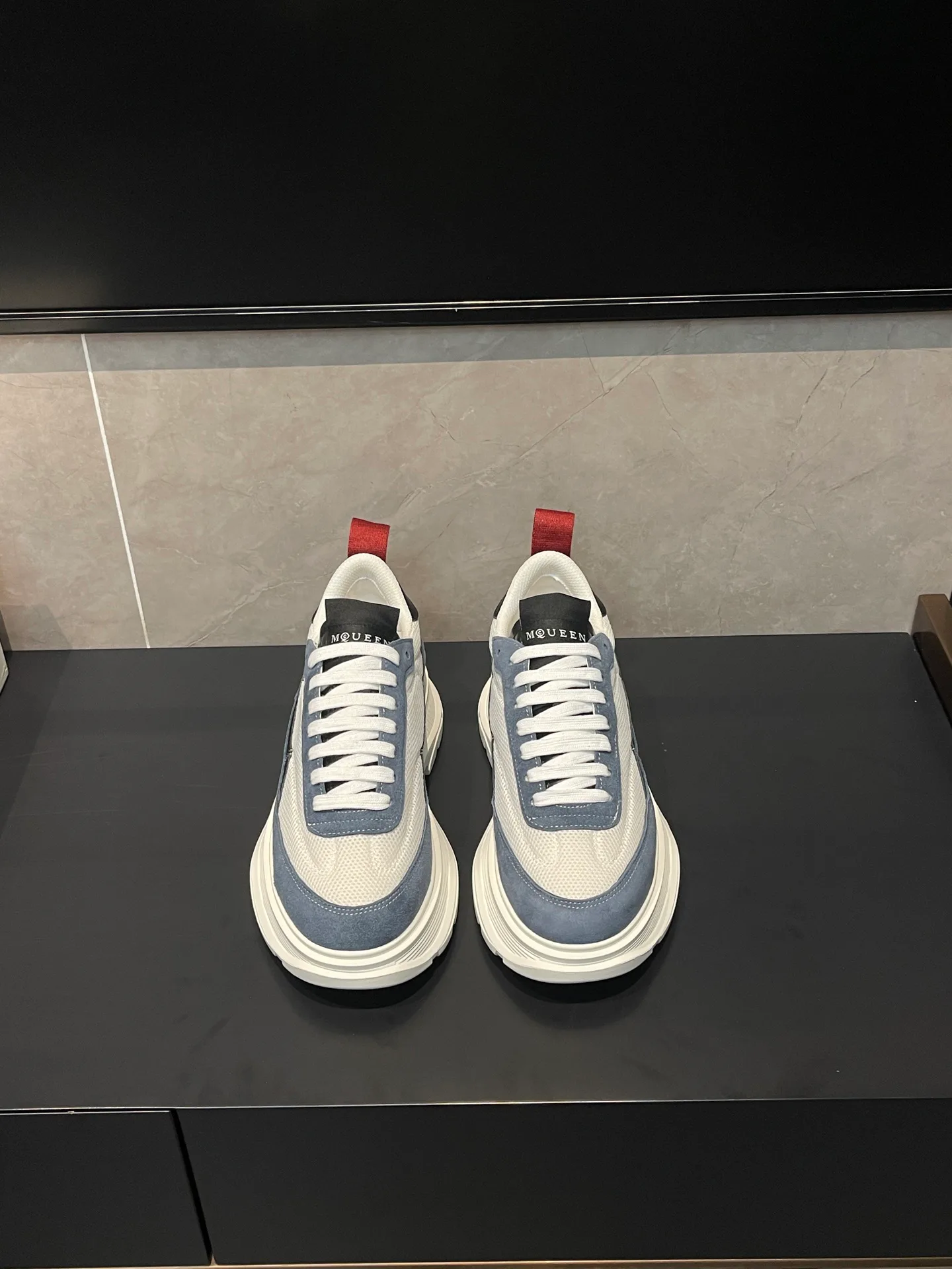 Кроссовки Женские Alexander Mcqueen 18363949