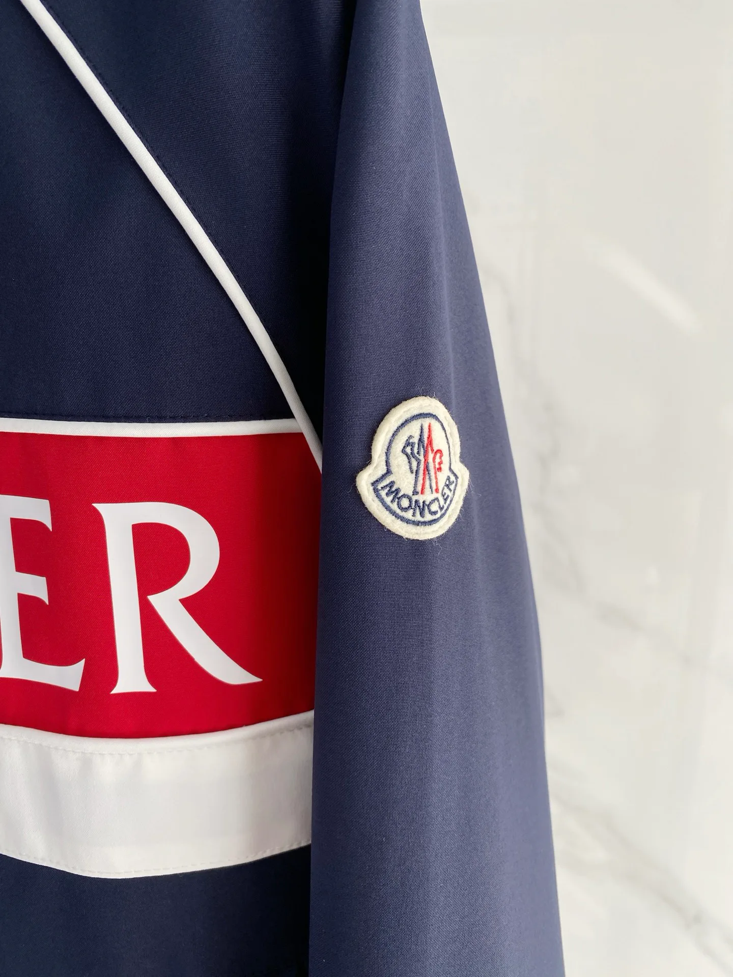 Куртки И Пуховики Мужские Moncler 3055120