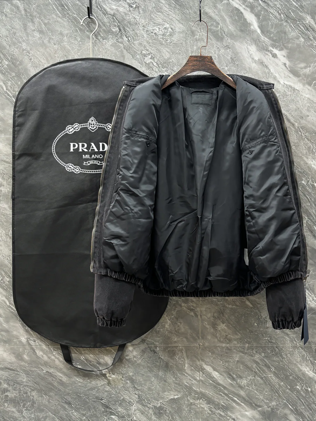 Куртки И Пуховики Женские Prada 273058