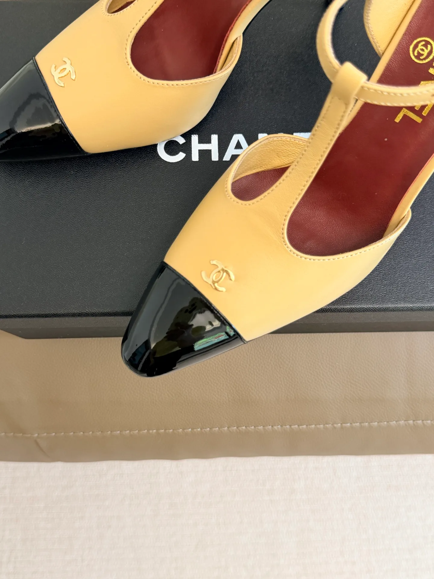Туфли Женские Chanel 17510583