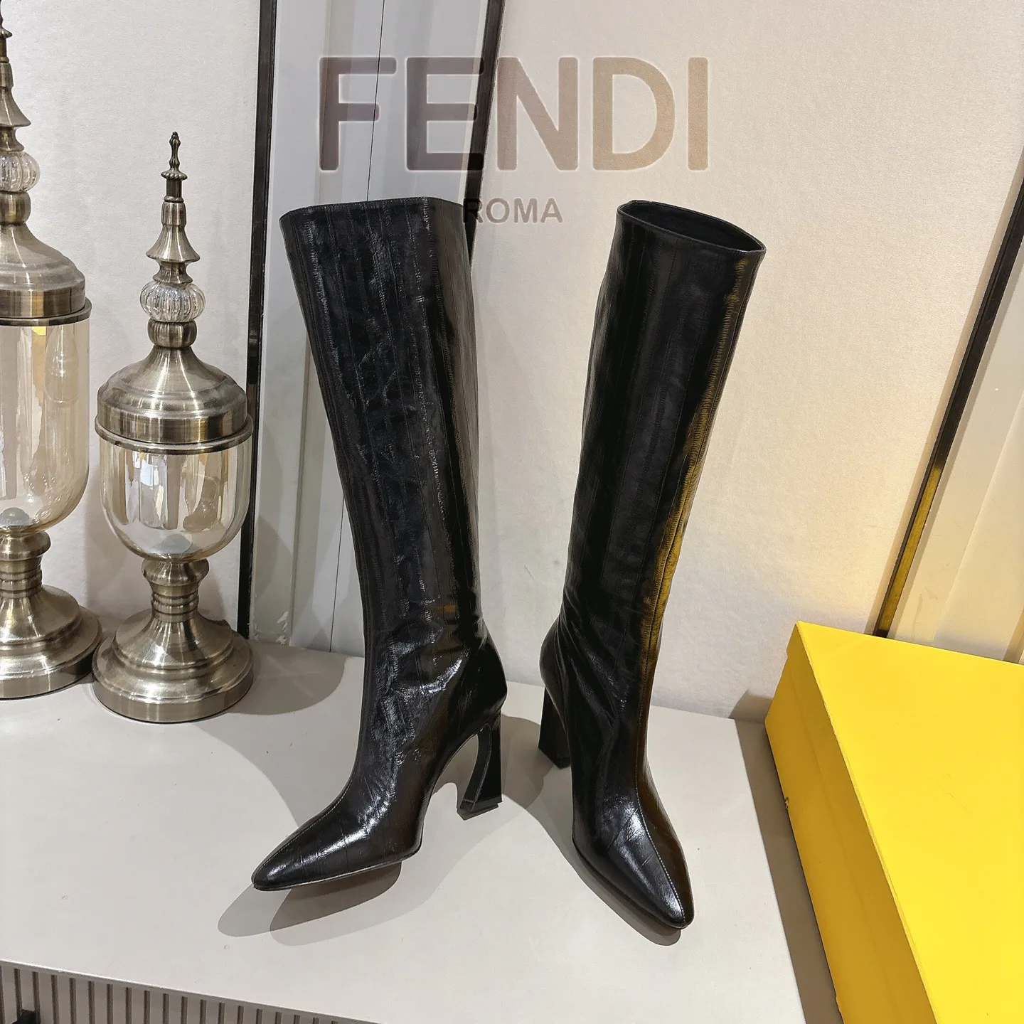 Сапоги Женские Fendi 18247876