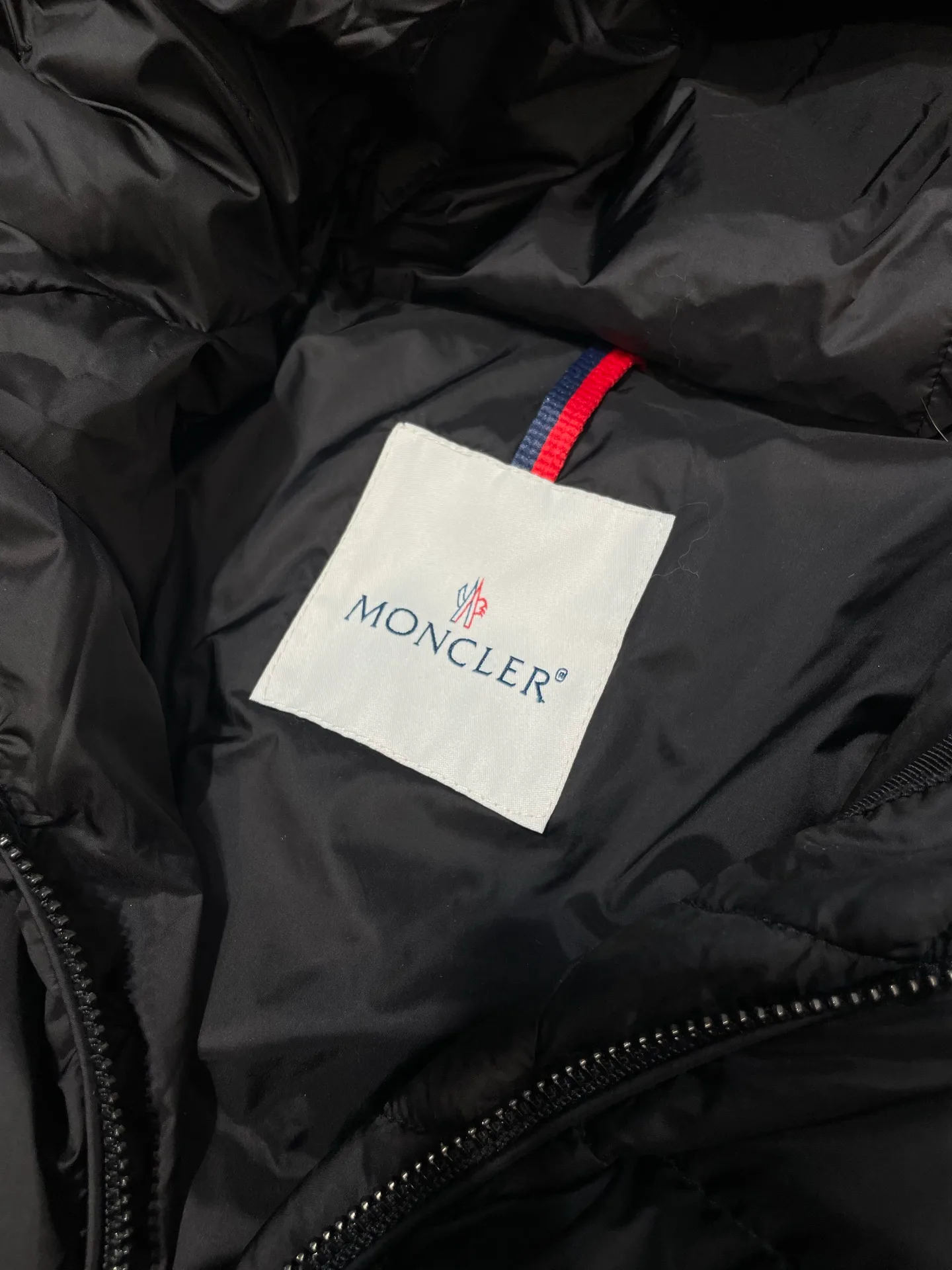 Куртки И Пуховики Женские Moncler 1041734