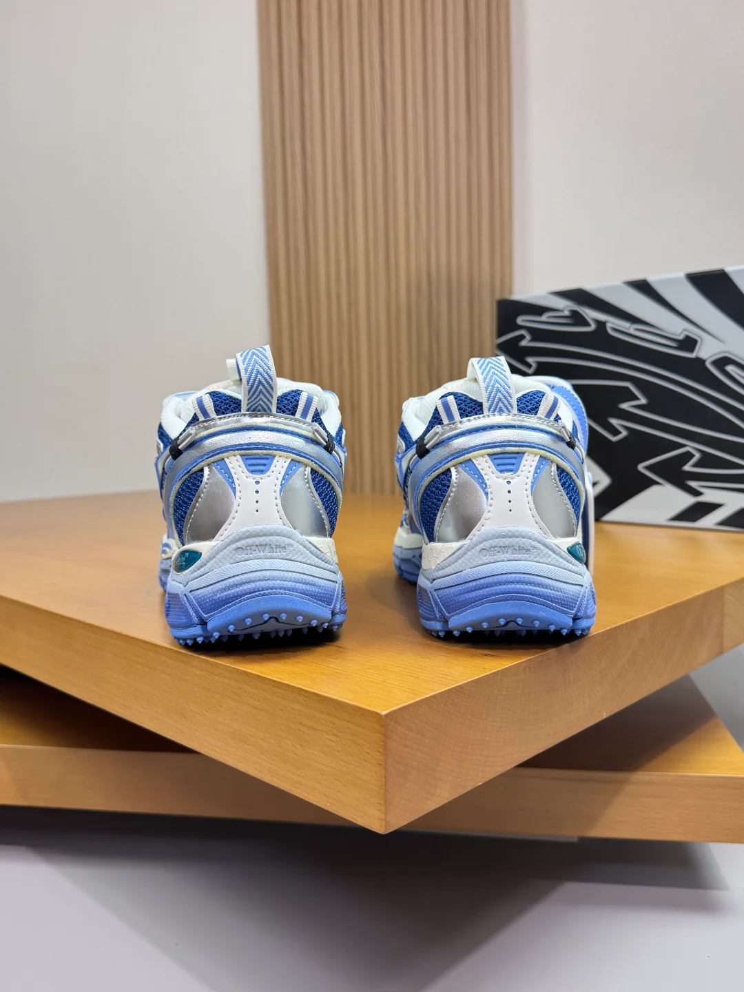 Кроссовки Женские Off-White 152434