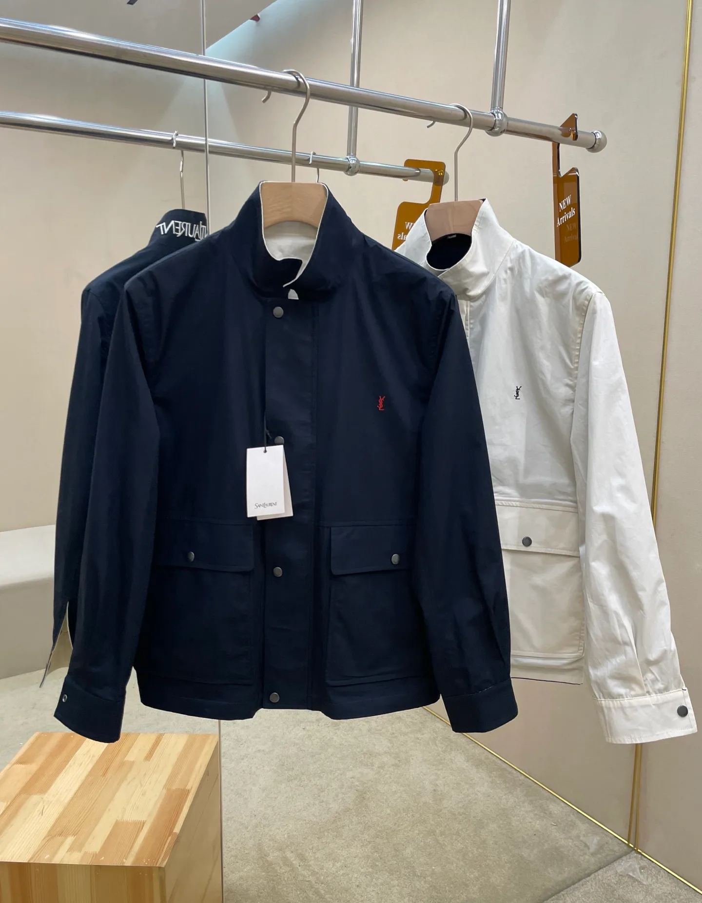 Куртки И Пуховики Женские Saint Laurent 18052351
