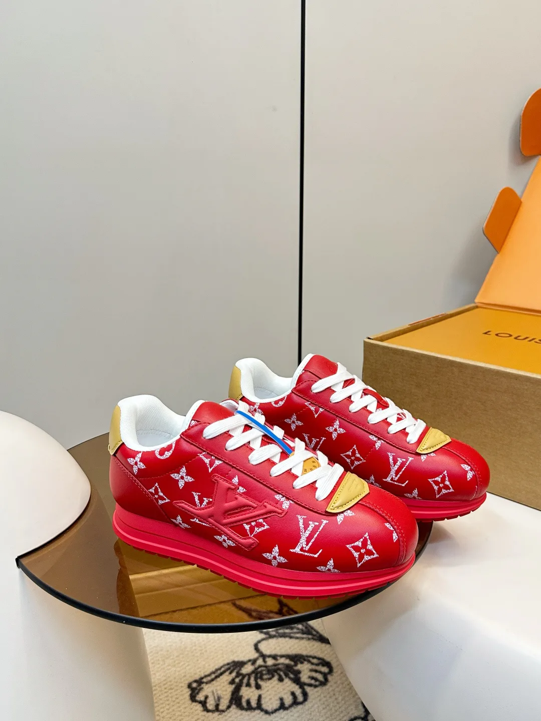 Кроссовки Женские Louis Vuitton 4948534