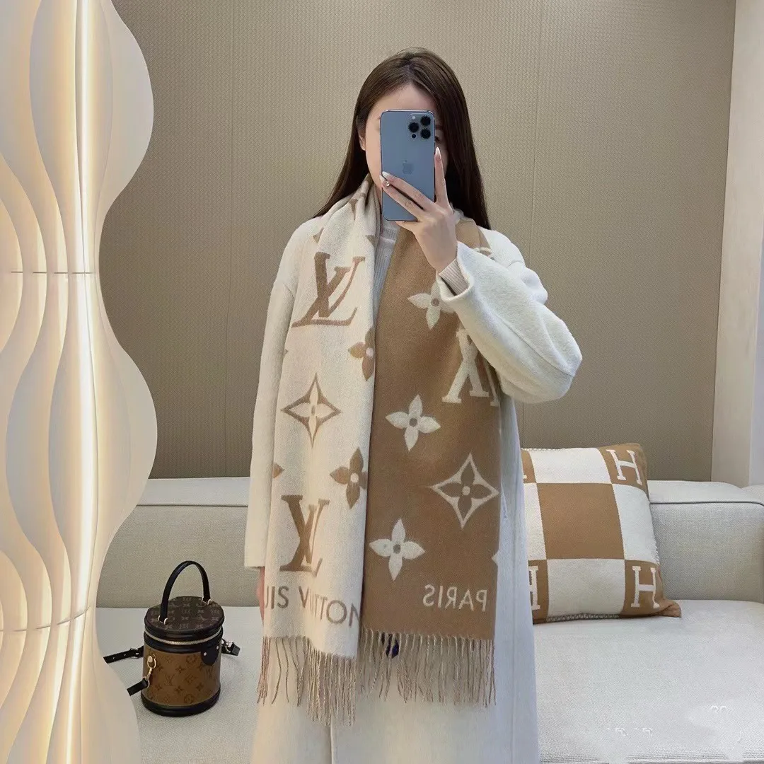 Шарфы Louis Vuitton 1214782