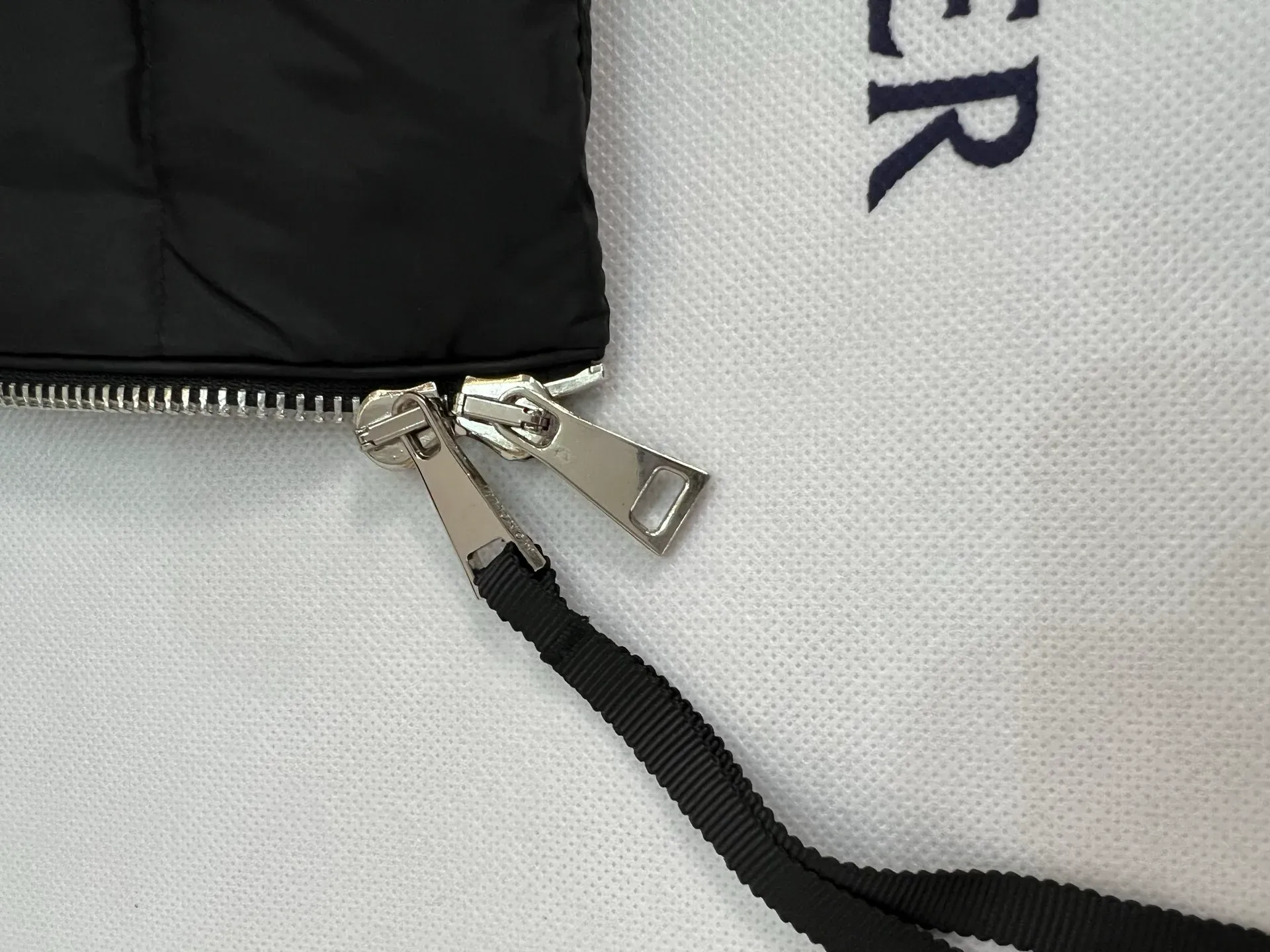 Куртки И Пуховики Женские Moncler 1845684