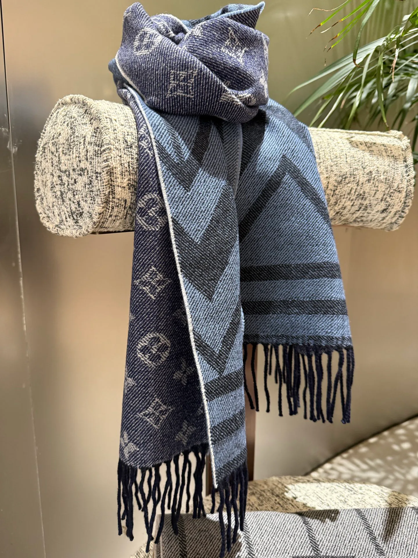 Шарфы Louis Vuitton 463863