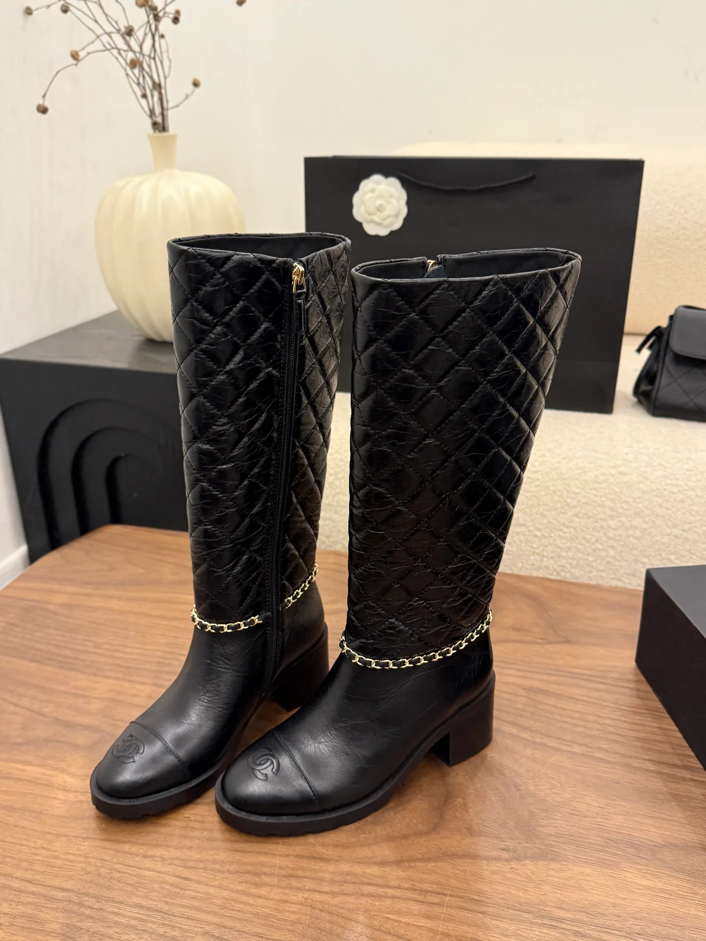 Сапоги Женские Chanel 19050174