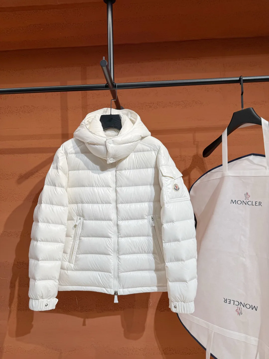 Куртки И Пуховики Женские Moncler 18237476