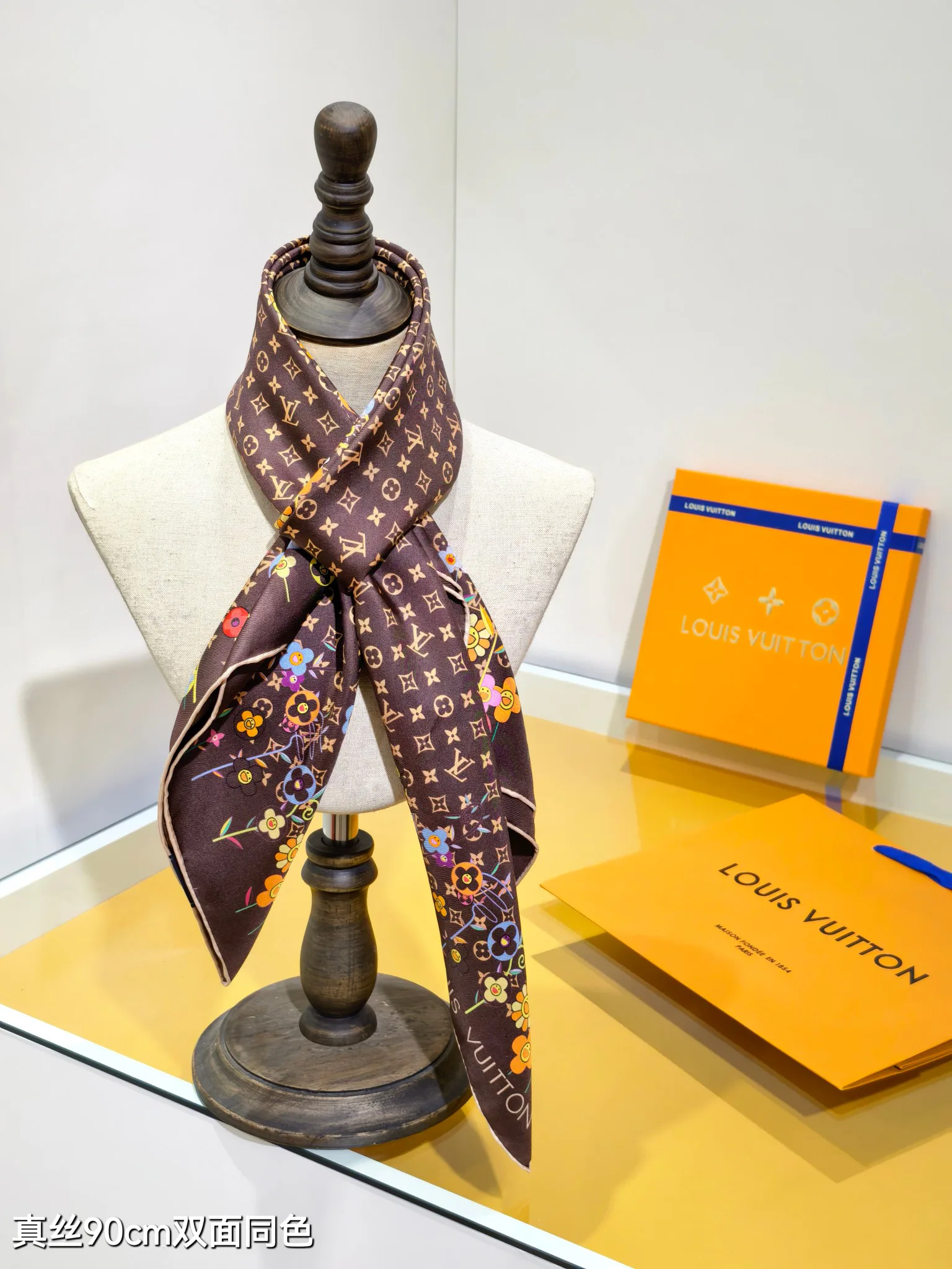 Шарфы Louis Vuitton 19504