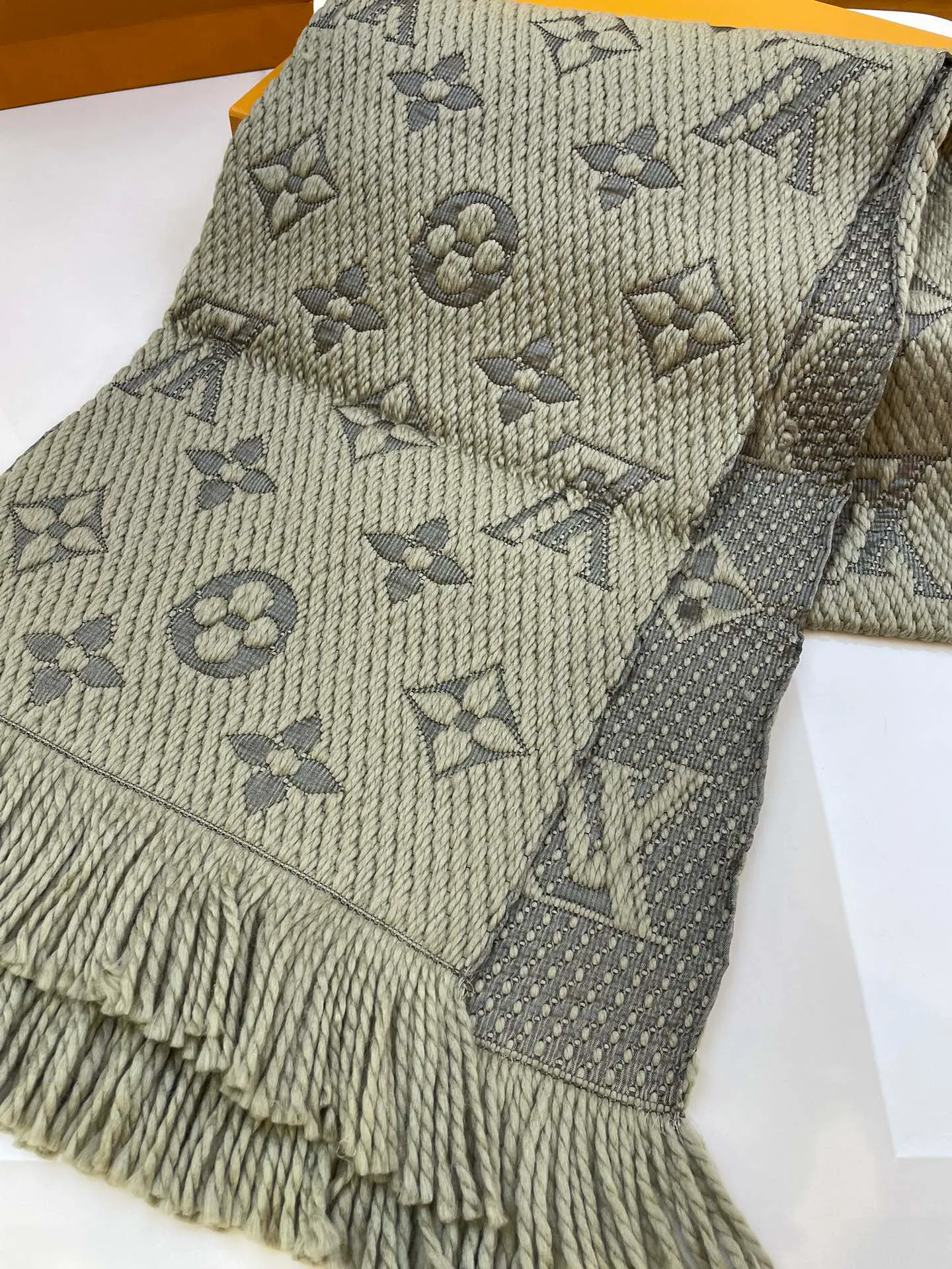 Шарфы Louis Vuitton 159073