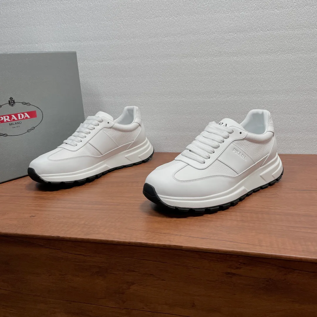 Кроссовки Мужские Prada 17542578