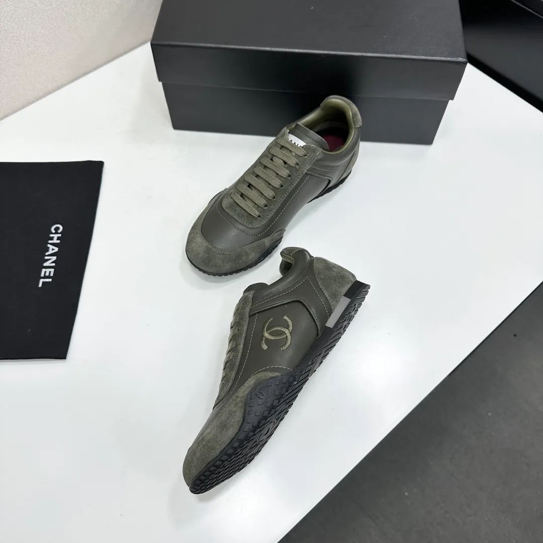 Кроссовки Женские Chanel 18083879