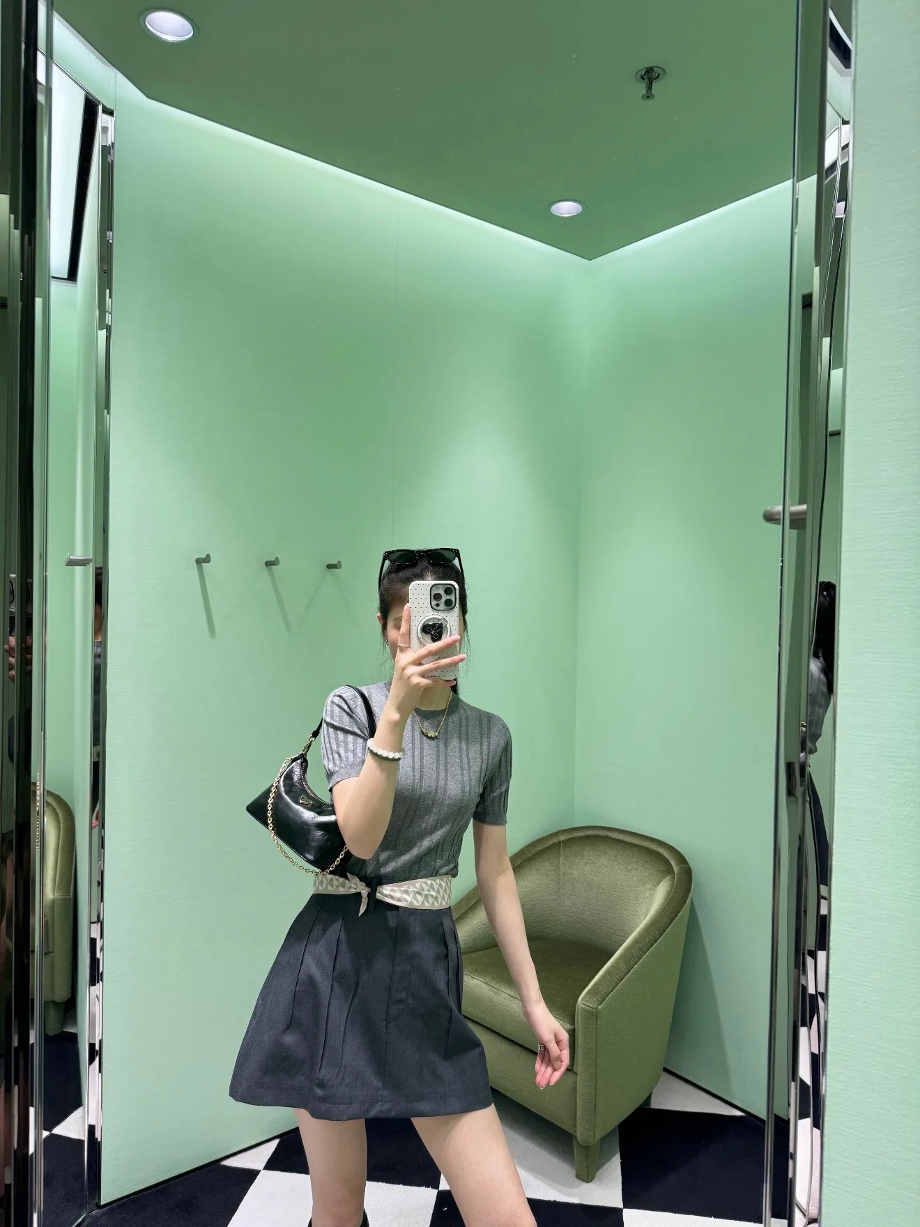 Футболки Женские Prada 18019073
