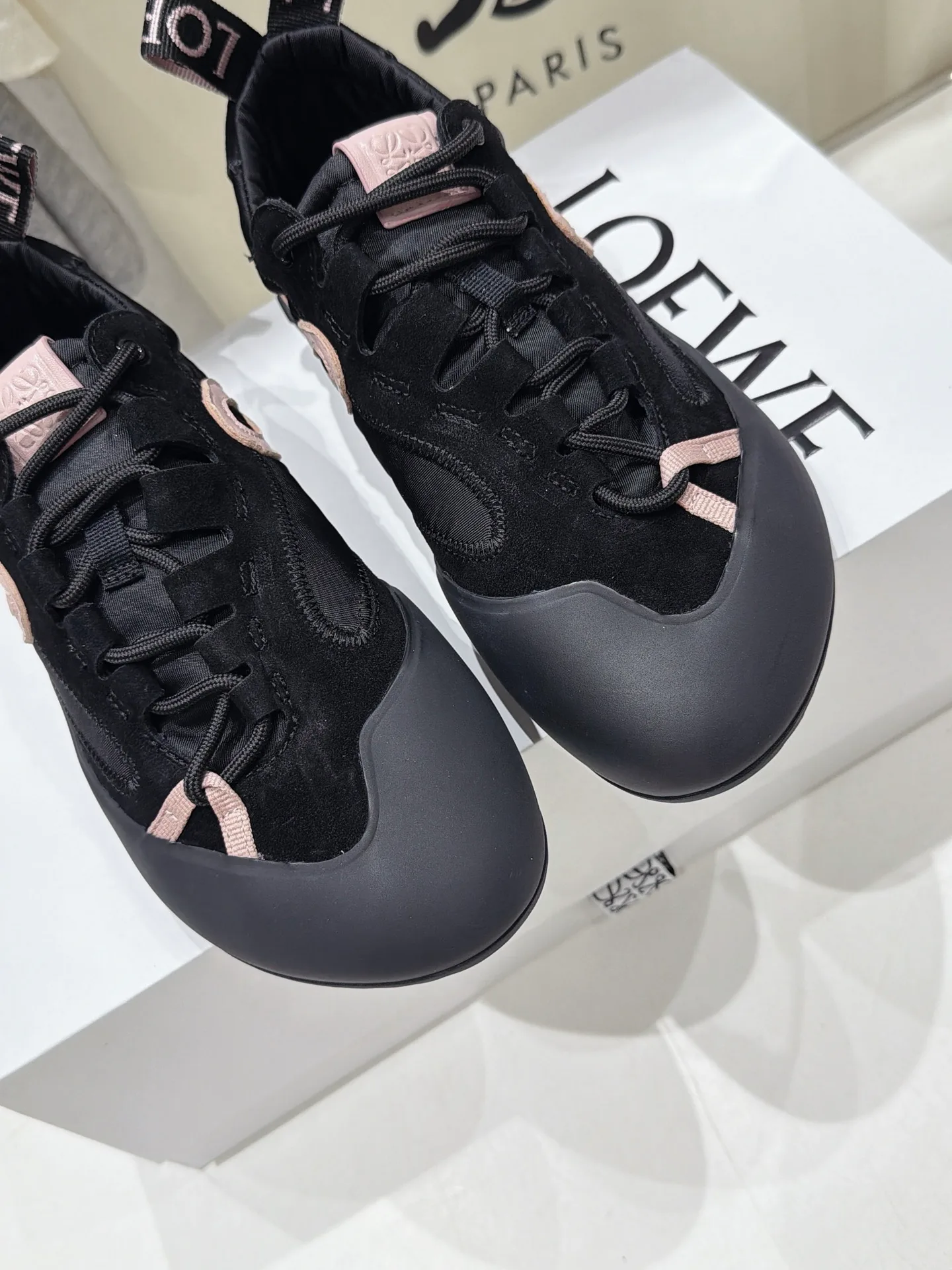 Кроссовки Женские Loewe 17785333