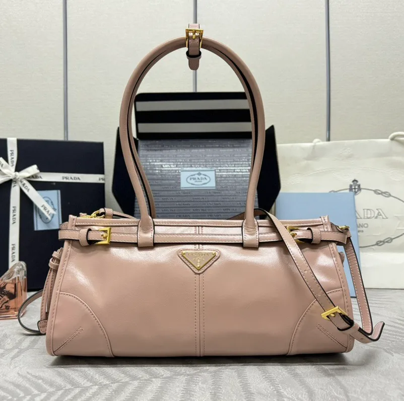 Классические Сумки Женские Prada 11462487