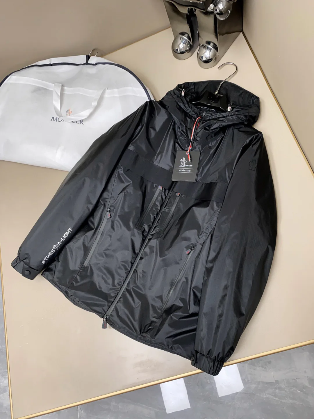 Куртки И Пуховики Мужские Moncler 786867