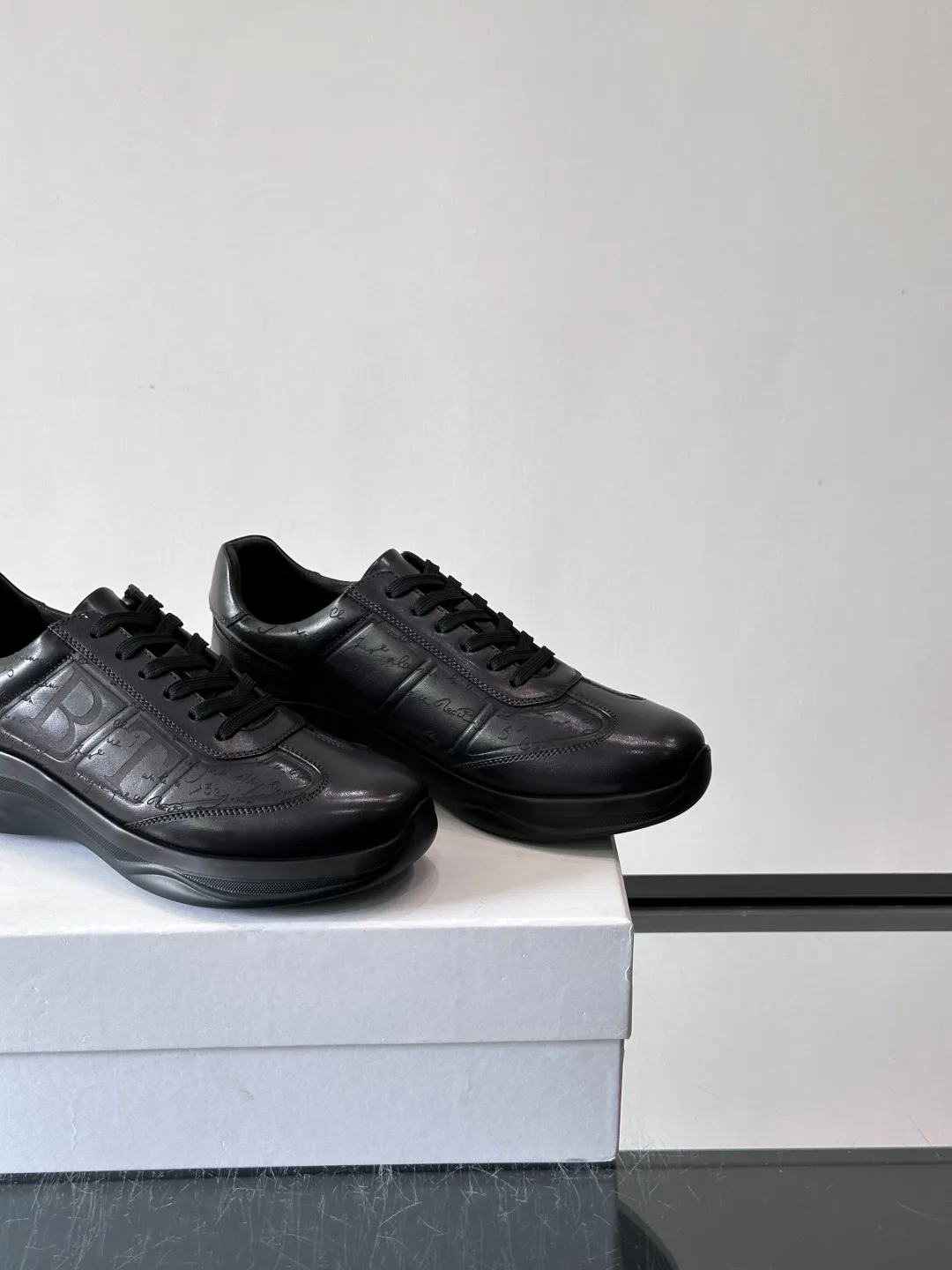 Кроссовки Мужские Berluti 13453027