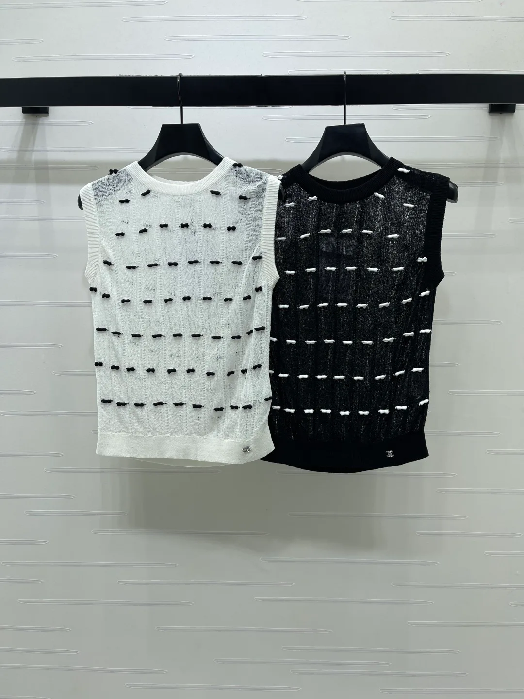 Жилеты Женские Chanel 13451827