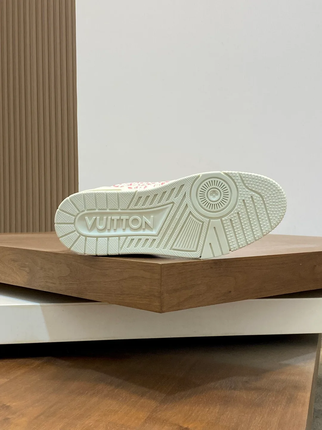 Кроссовки Мужские Louis Vuitton 13563394