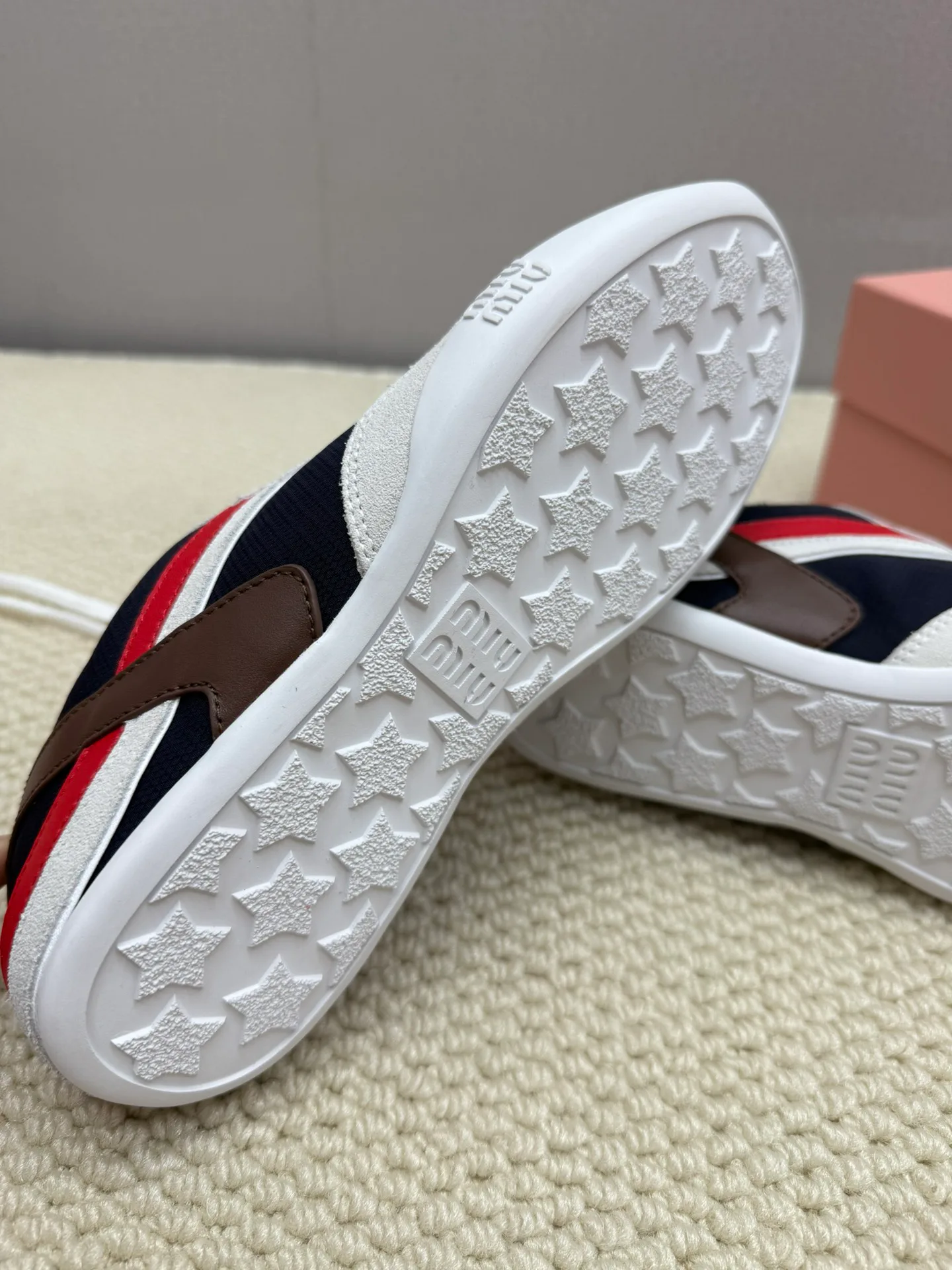 Кроссовки Женские Miu Miu 14337