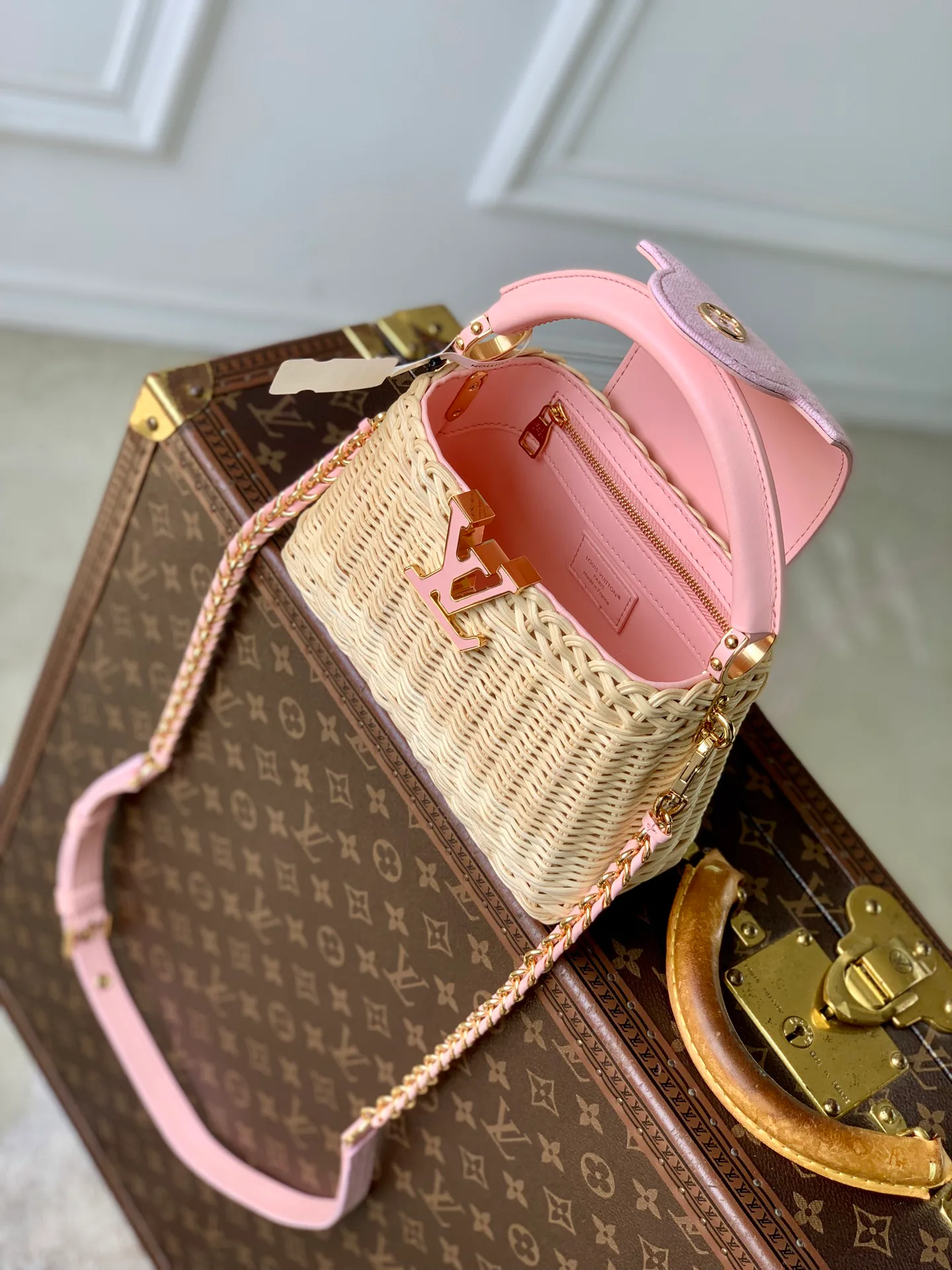 Классические Сумки Женские Louis Vuitton 18147578