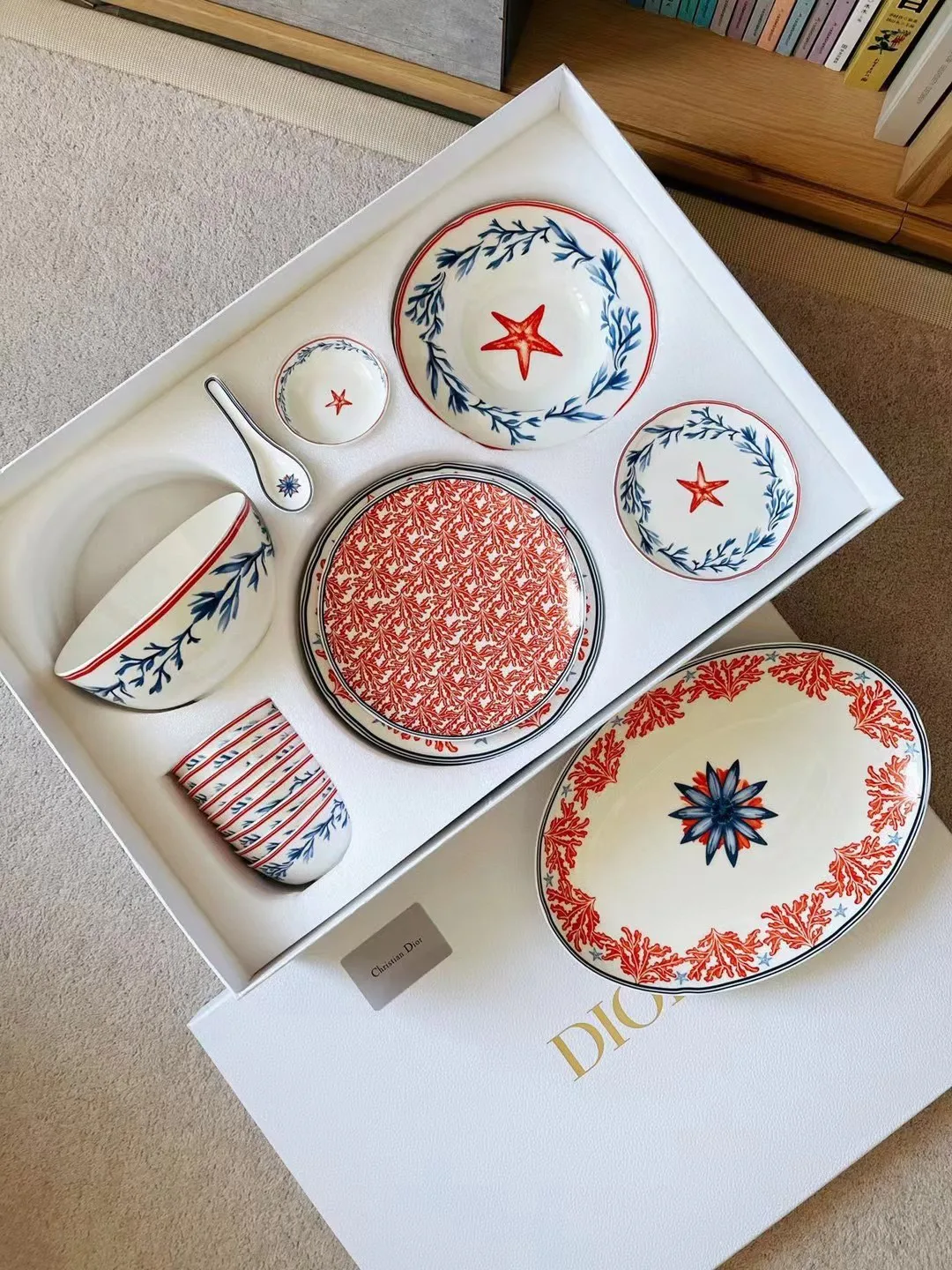 Посуда Christian Dior 6690254