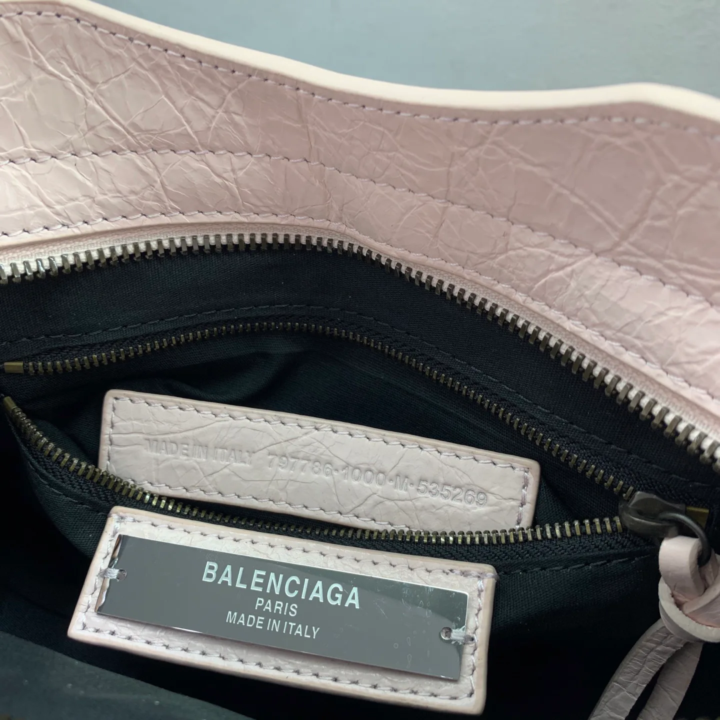 Классические Сумки Женские Balenciaga 18135972