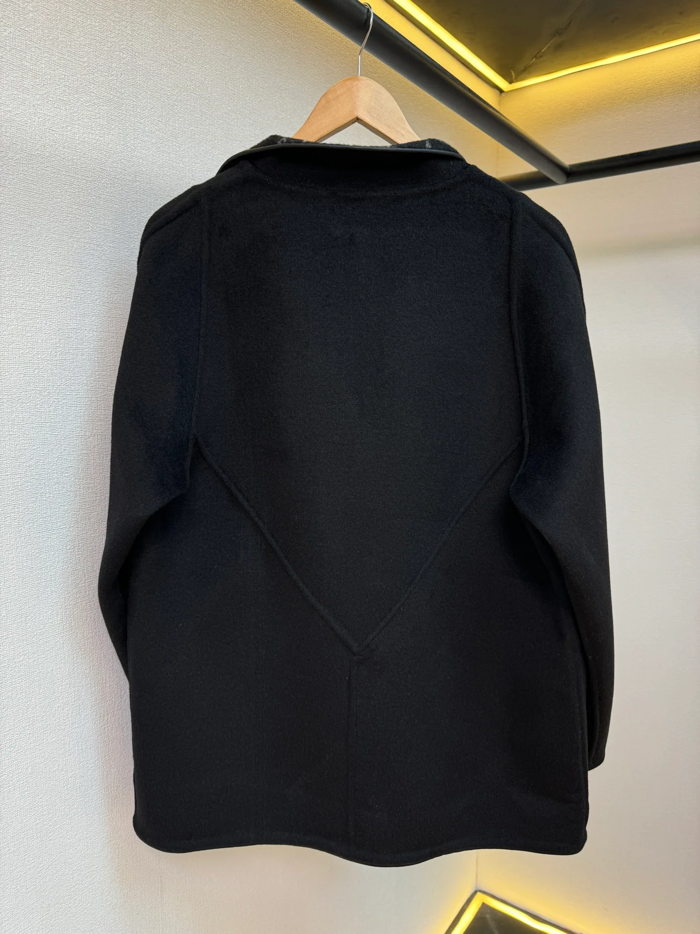 Куртки Женские Louis Vuitton 172495