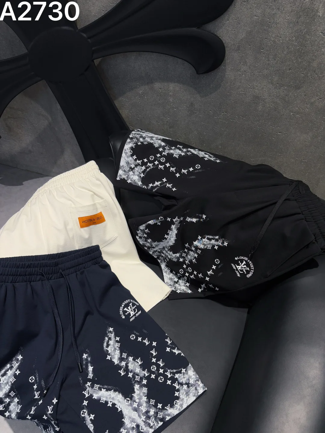 Шорты Мужские Louis Vuitton 11515815