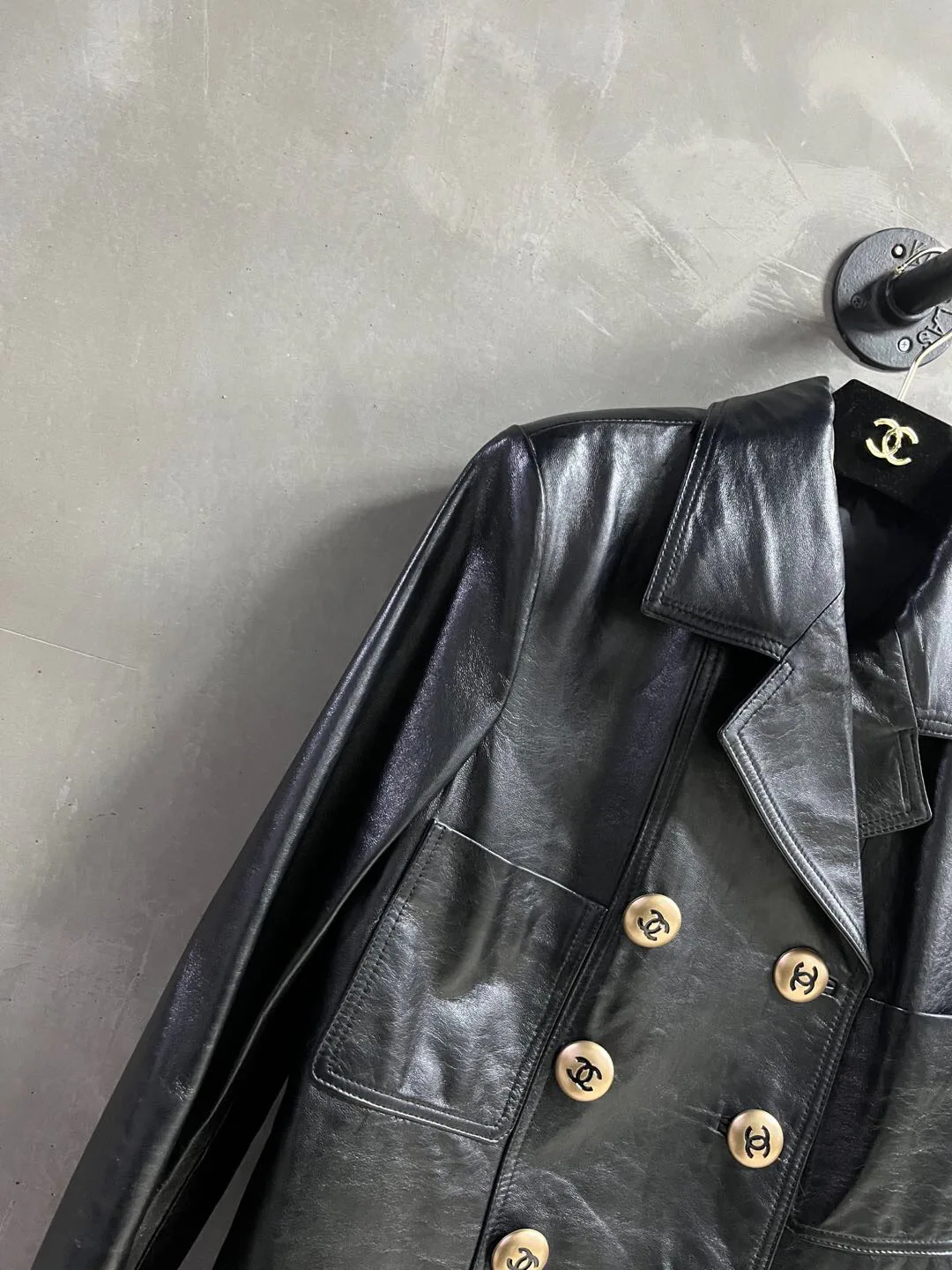 Кожаные Куртки И Дублёнки Женские Chanel 18172742