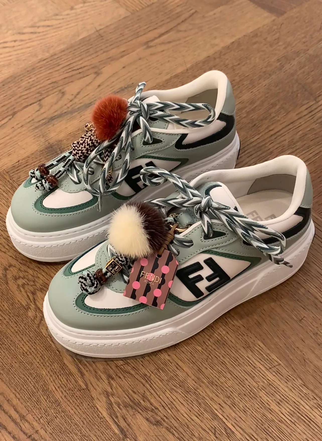 Кроссовки Женские Fendi 18080497