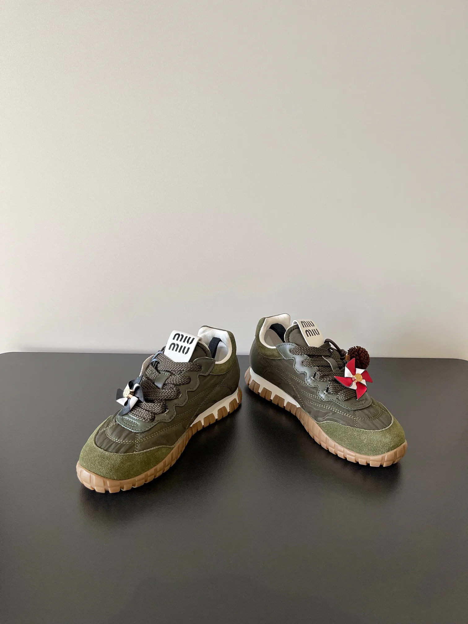 Кроссовки Женские Miu Miu 798546