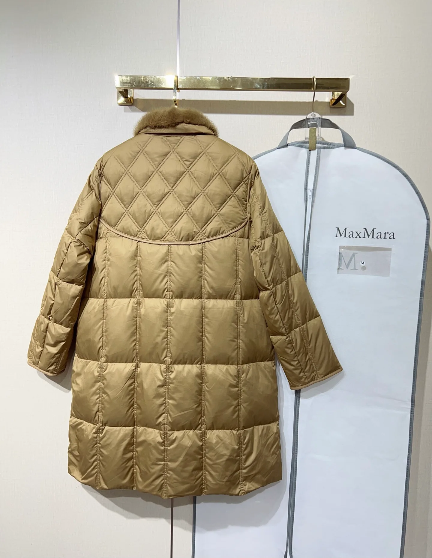 Куртки И Пуховики Женские Max Mara 18734083