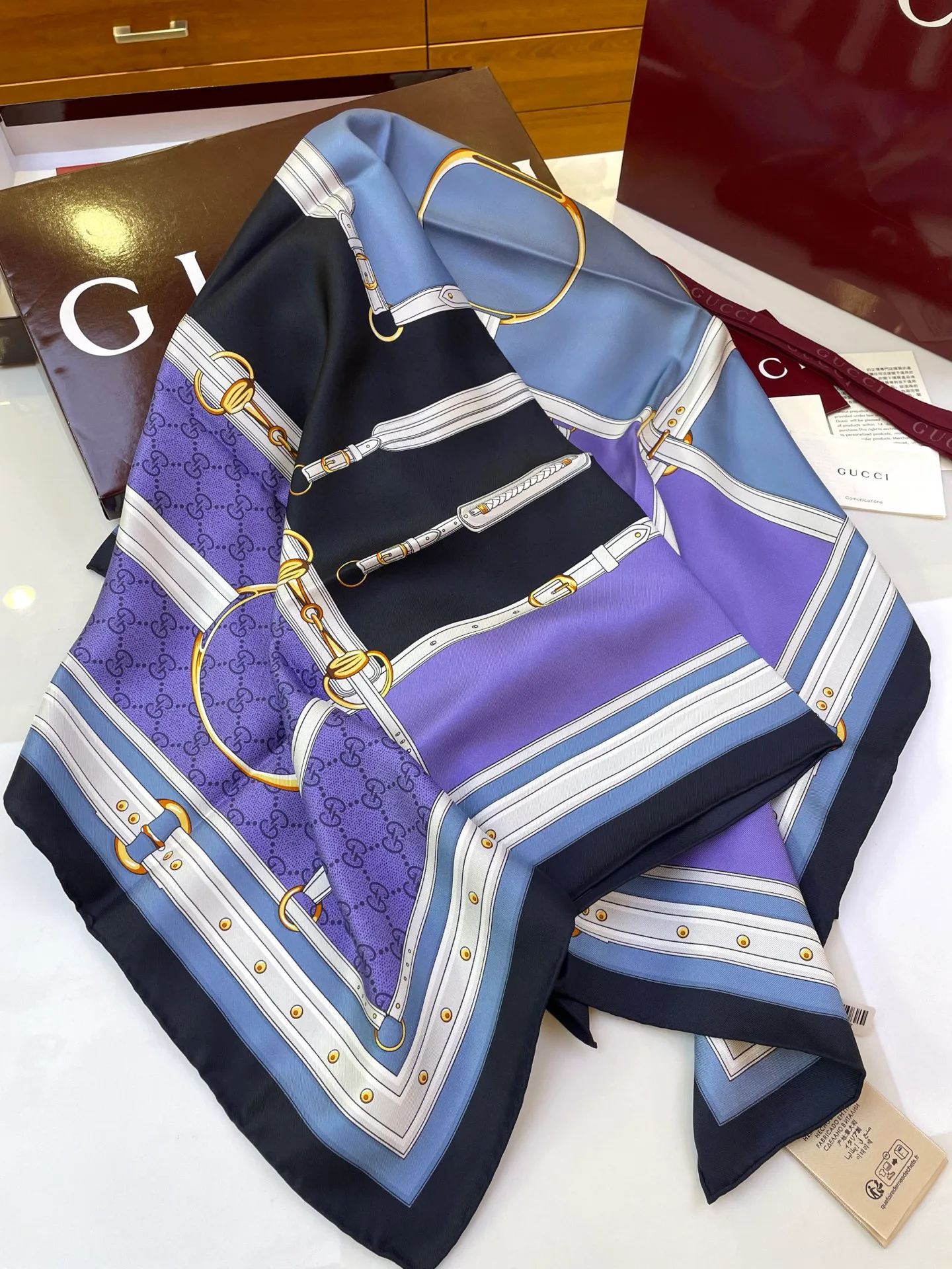 Шарфы Gucci 1981377