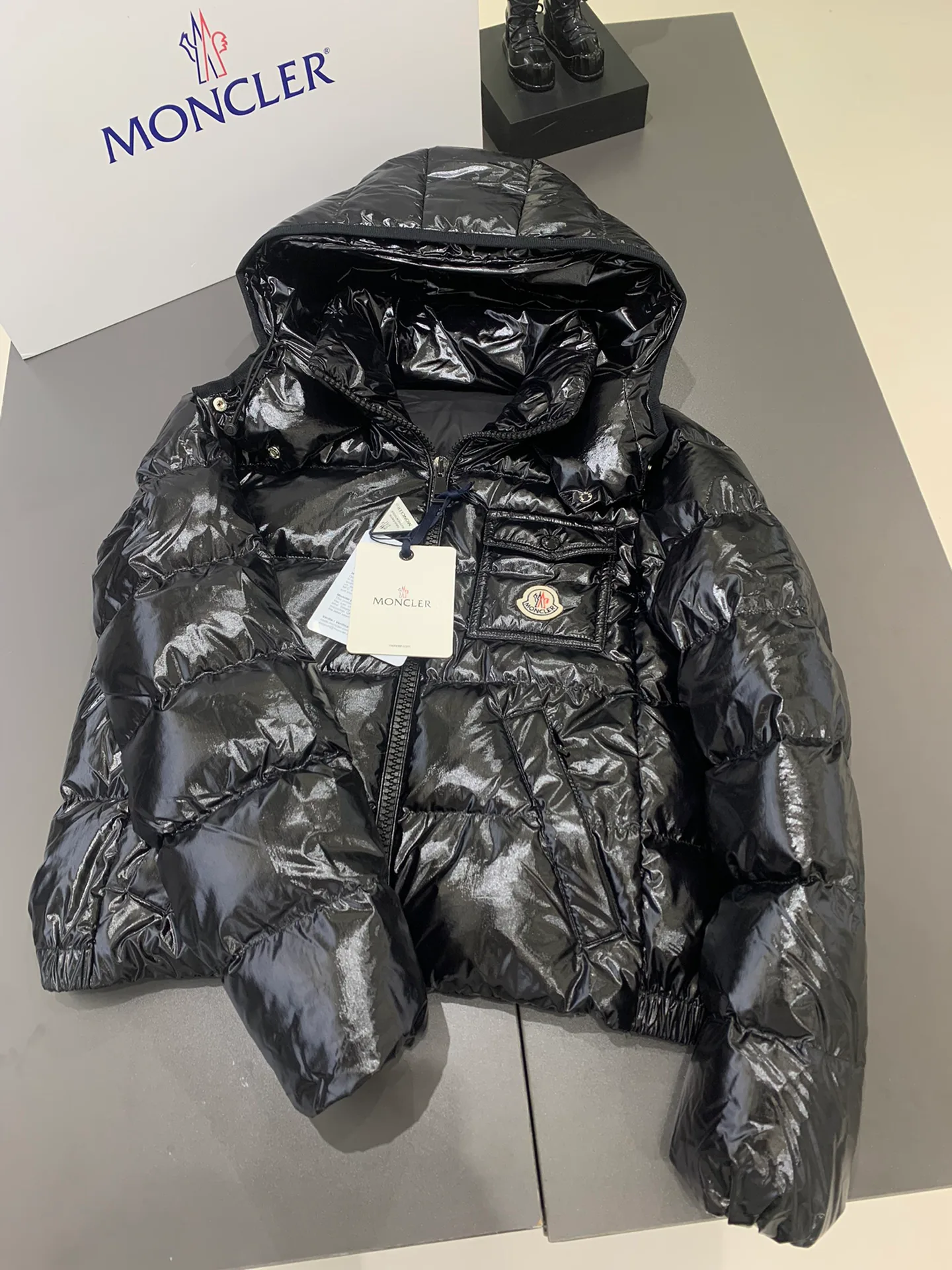 Куртки И Пуховики Женские Moncler 6134