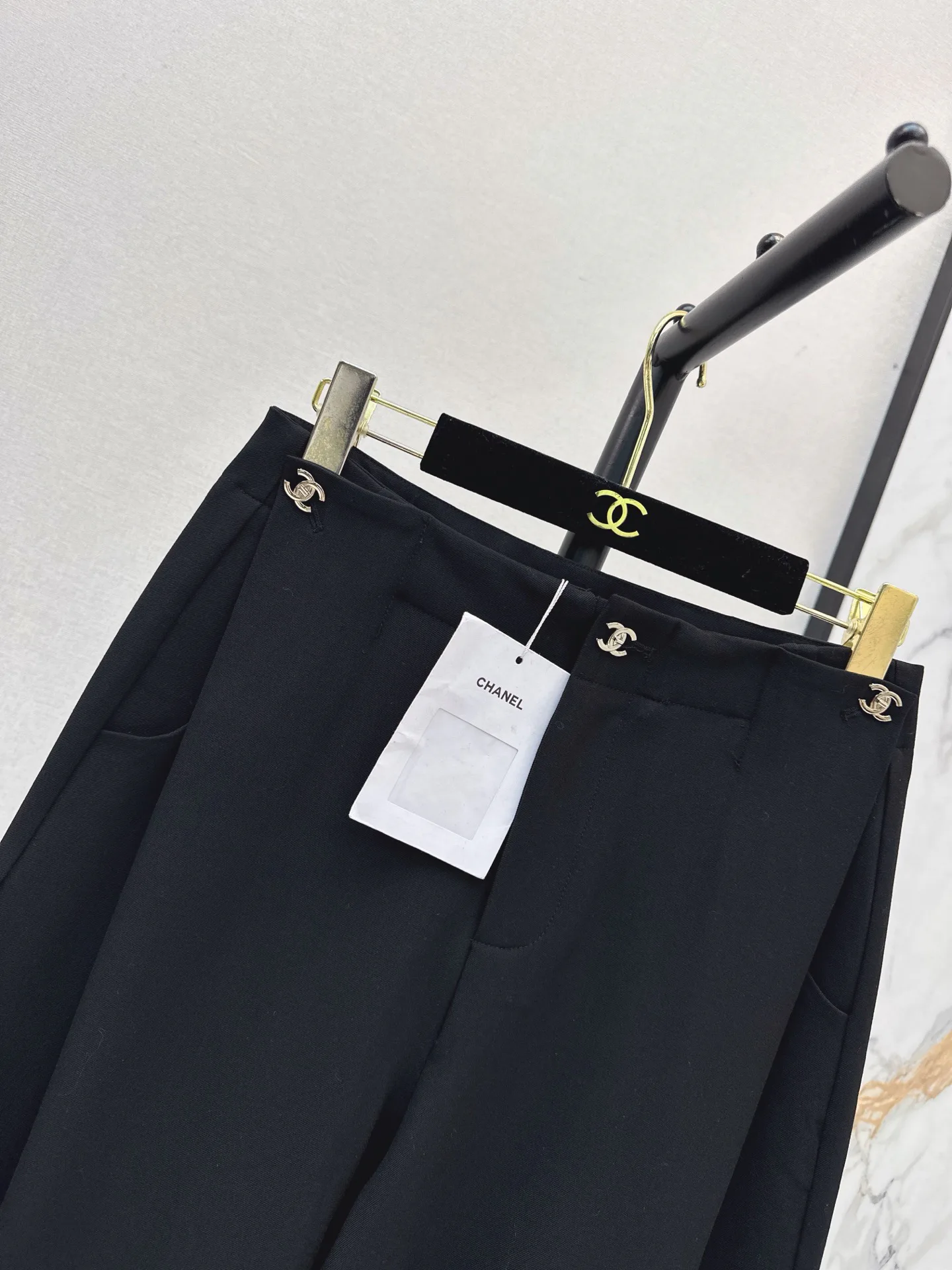 Брюки Женские Chanel 19052044