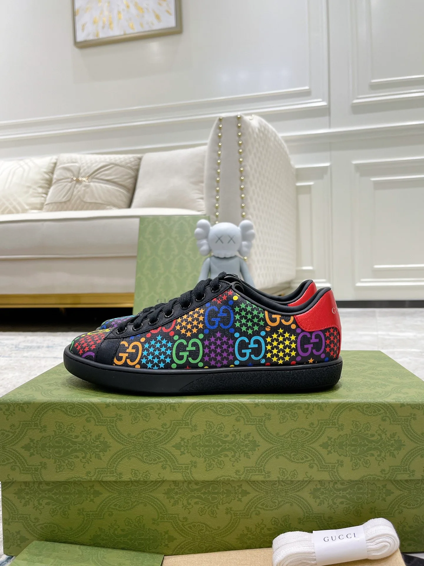 Кроссовки Женские Gucci 17620452