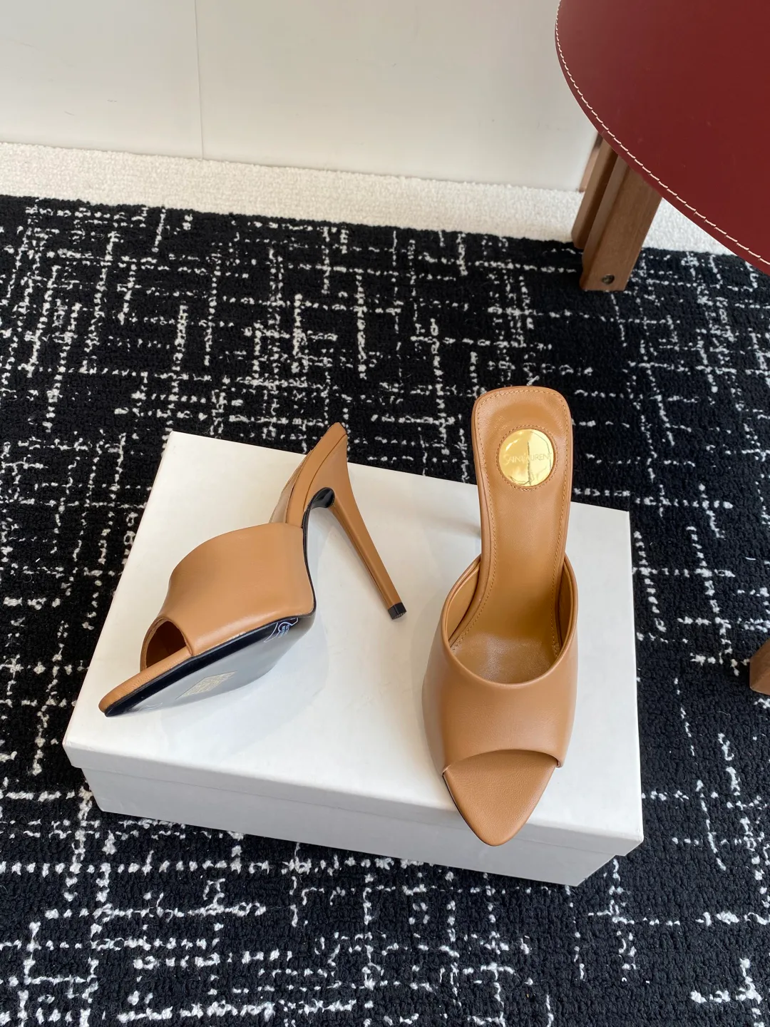 Босоножки Женские Saint Laurent 31908